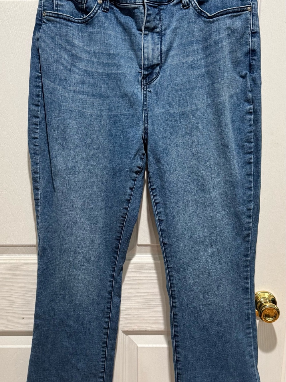 Women’s NYDJ Billie Mini boot. Lift technology. High waist. Size 16. Stretch